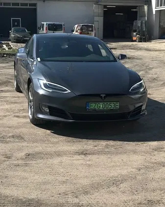 tesla model s łódzkie Tesla Model S cena 252000 przebieg: 15000, rok produkcji 2020 z Łomianki